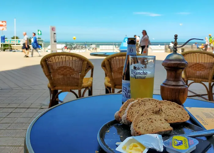 Apartment Amazing In Ostend